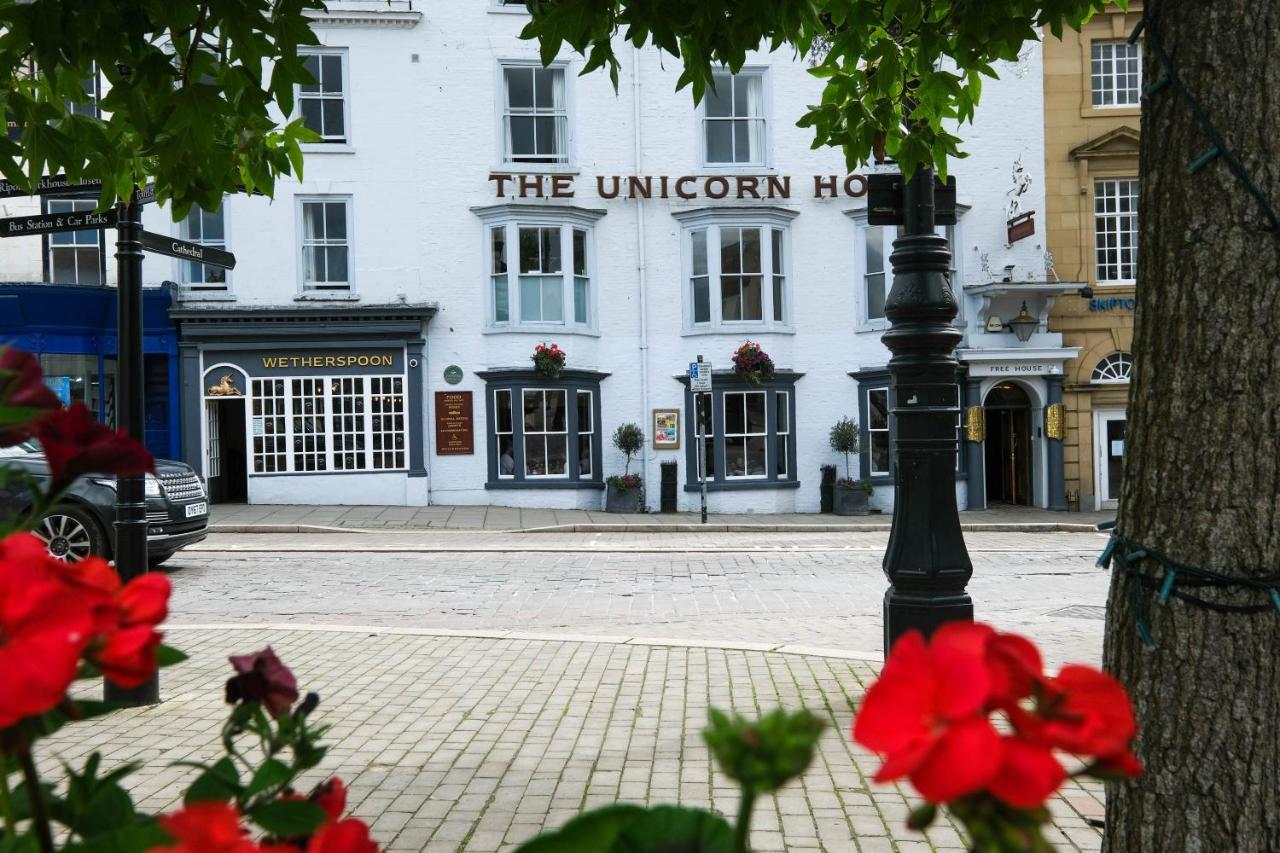 The Unicorn Hotel Wetherspoon Ripon Exteriér fotografie