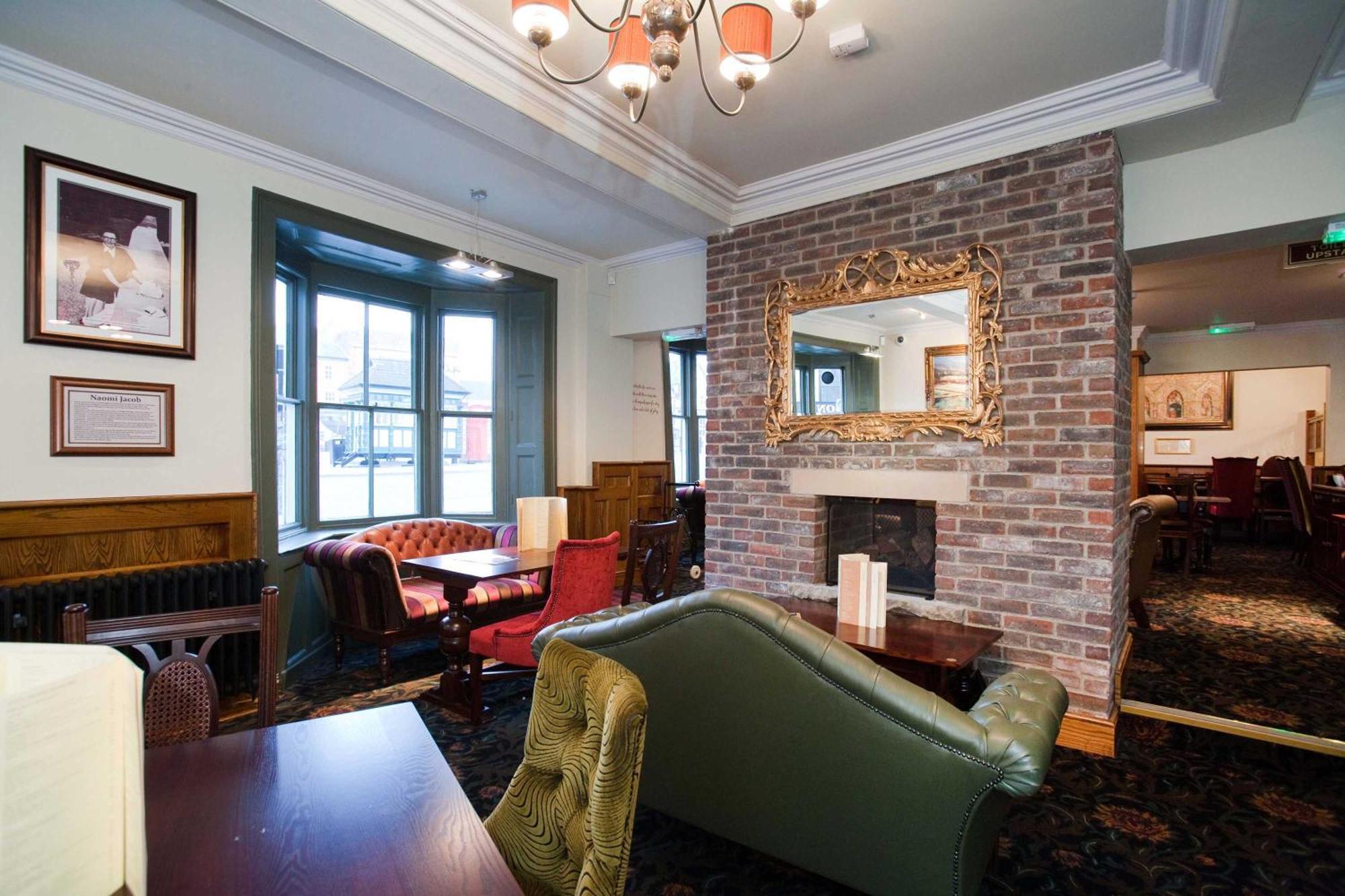 The Unicorn Hotel Wetherspoon Ripon Exteriér fotografie