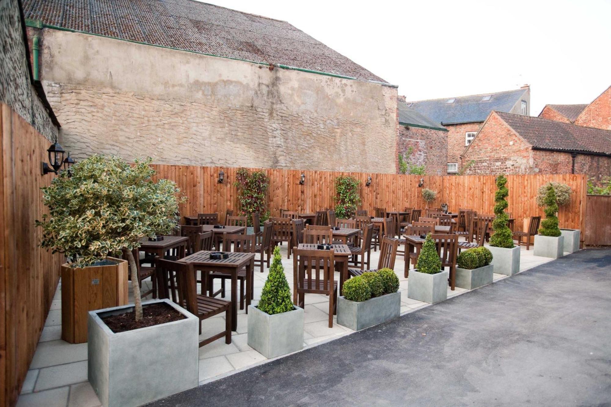The Unicorn Hotel Wetherspoon Ripon Exteriér fotografie