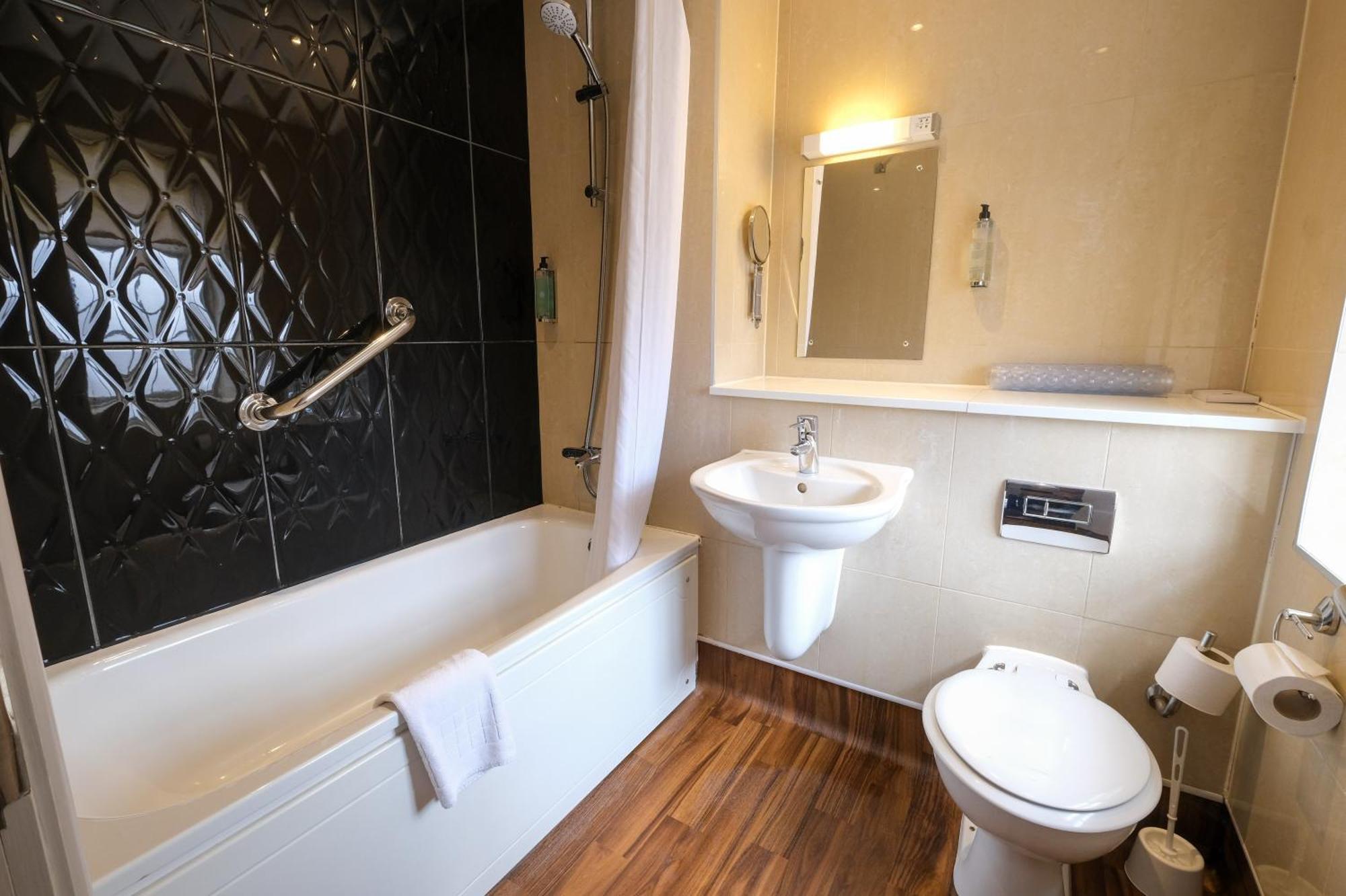 The Unicorn Hotel Wetherspoon Ripon Exteriér fotografie