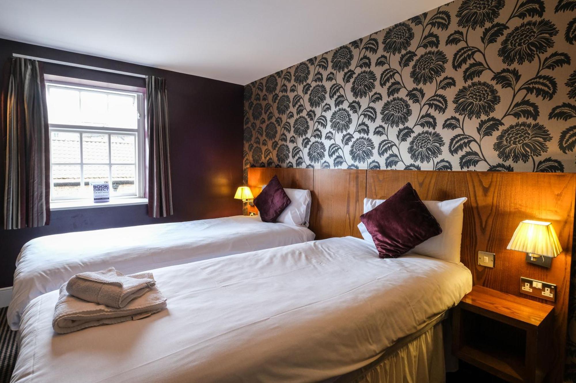 The Unicorn Hotel Wetherspoon Ripon Exteriér fotografie