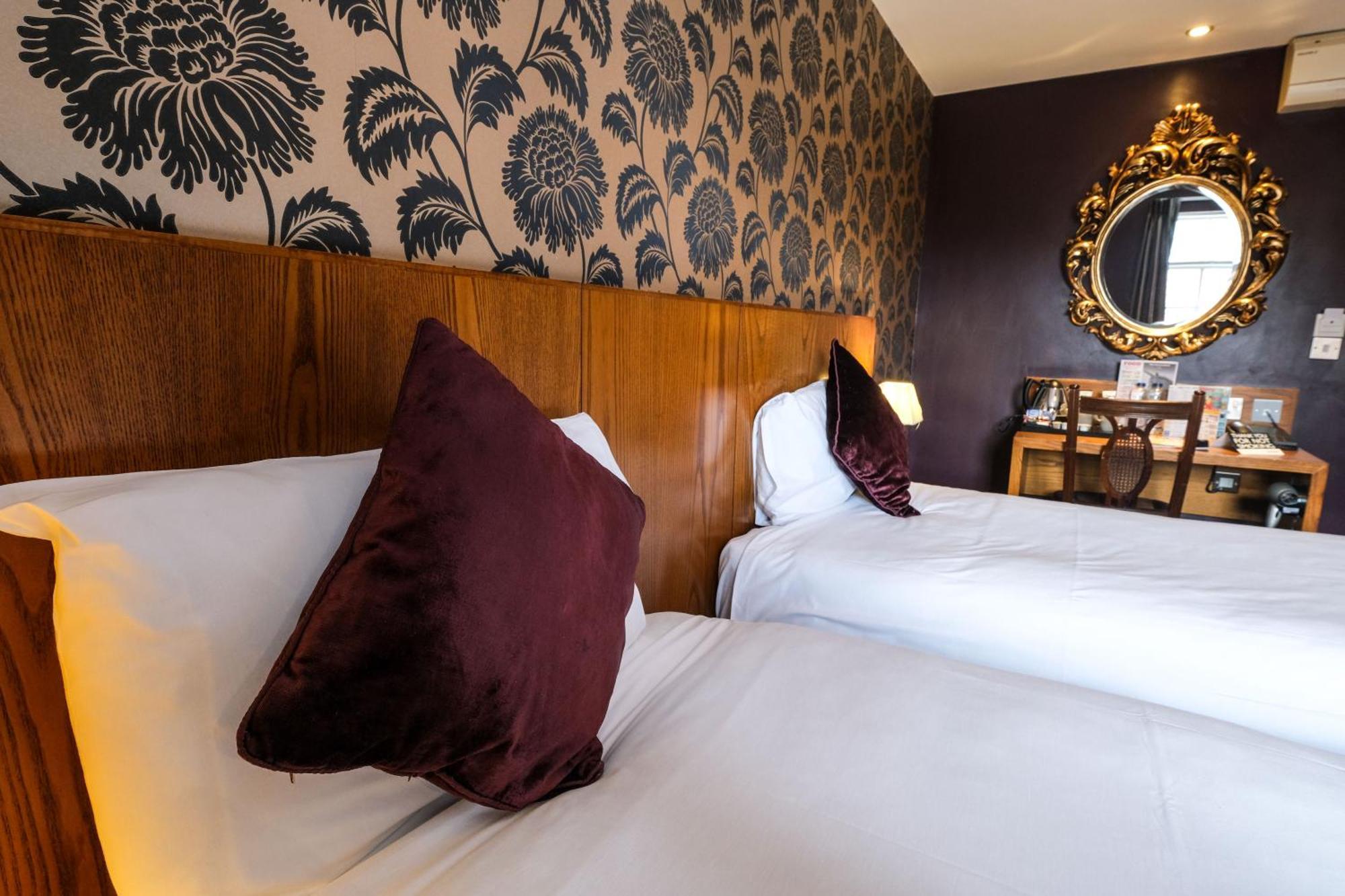 The Unicorn Hotel Wetherspoon Ripon Exteriér fotografie