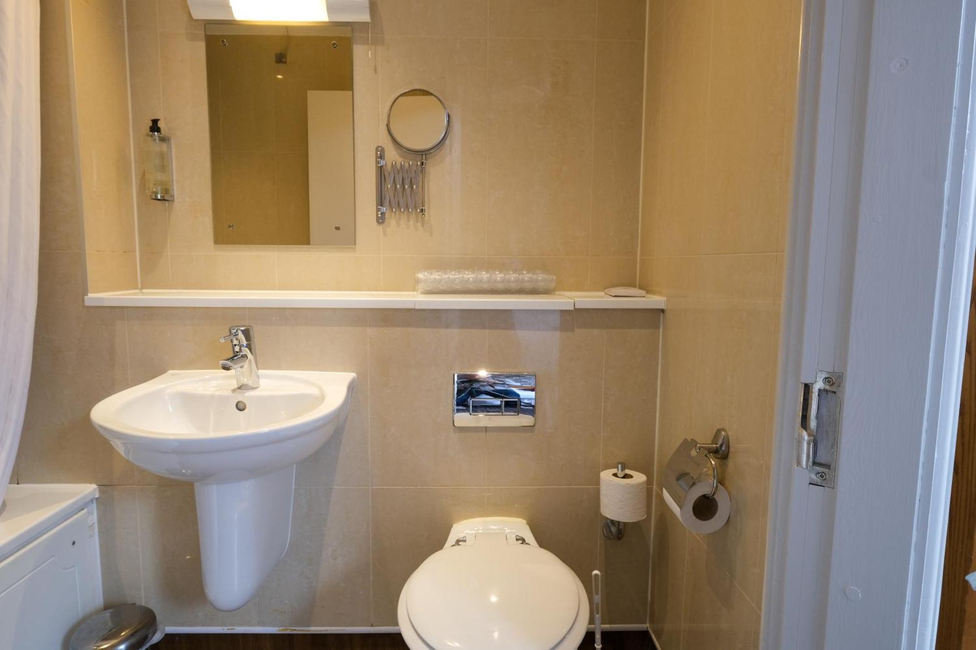 The Unicorn Hotel Wetherspoon Ripon Exteriér fotografie