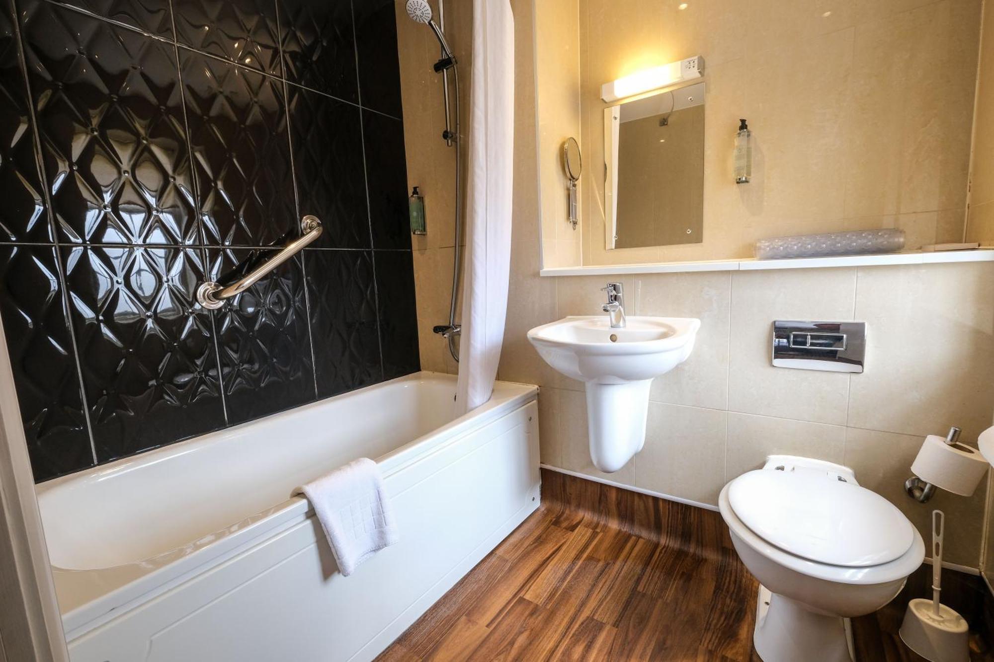 The Unicorn Hotel Wetherspoon Ripon Exteriér fotografie