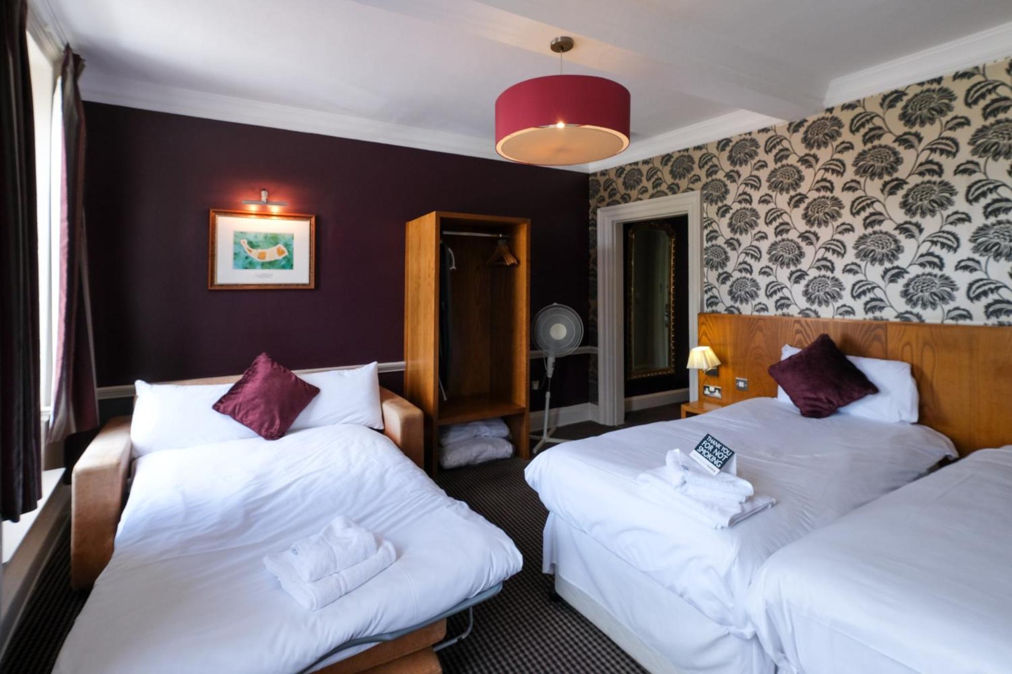 The Unicorn Hotel Wetherspoon Ripon Exteriér fotografie